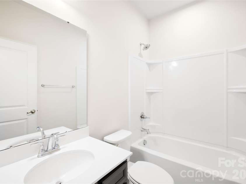 2620 Grantham Place Drive, Fort Mill, SC 29715.  MLS# CAR4382871, YatesRealty ID 28468. 