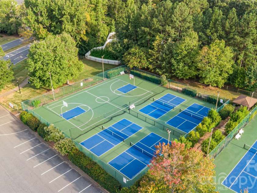2620 Grantham Place Drive, Fort Mill, SC 29715.  MLS# CAR4382871, YatesRealty ID 28468. 