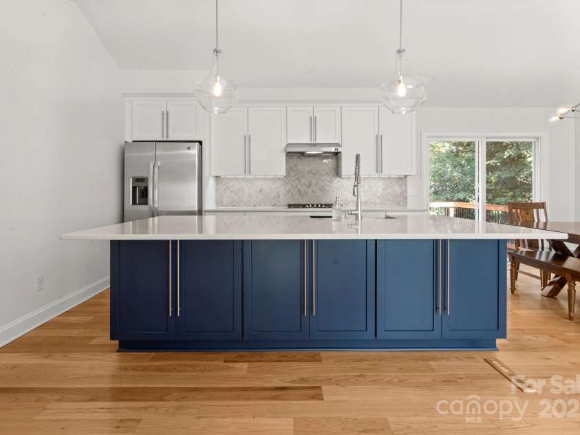 4816 Fairheath Road, Charlotte, NC 28210.  MLS# CAR4285277, YatesRealty ID 28469. 