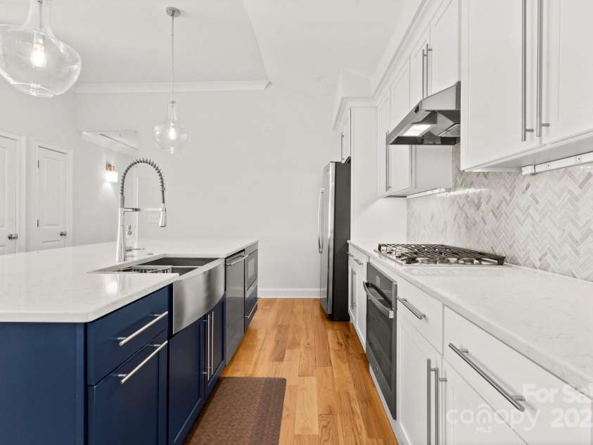 4816 Fairheath Road, Charlotte, NC 28210.  MLS# CAR4285277, YatesRealty ID 28469. 