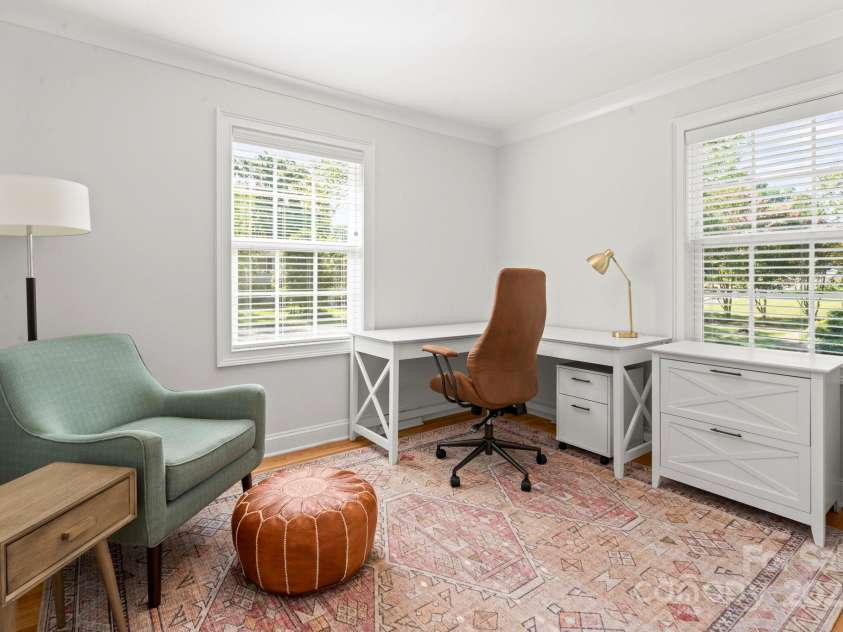 4816 Fairheath Road, Charlotte, NC 28210.  MLS# CAR4285277, YatesRealty ID 28469. 