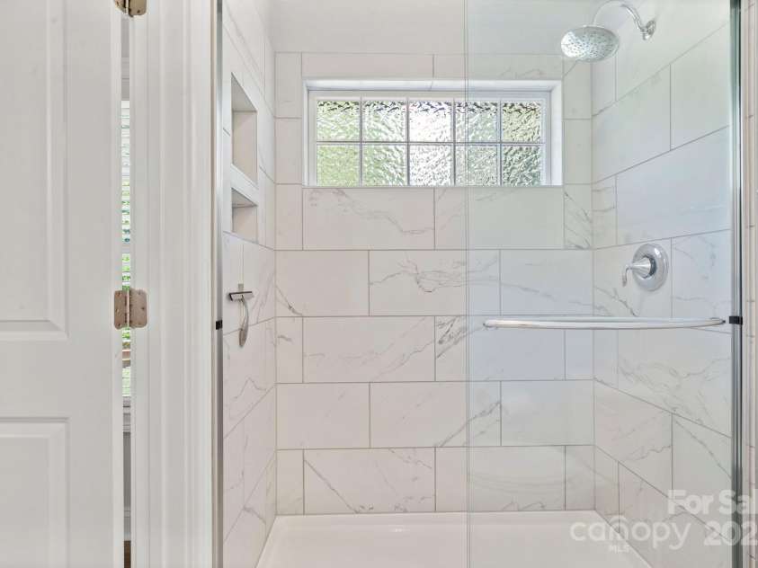 4816 Fairheath Road, Charlotte, NC 28210.  MLS# CAR4285277, YatesRealty ID 28469. 