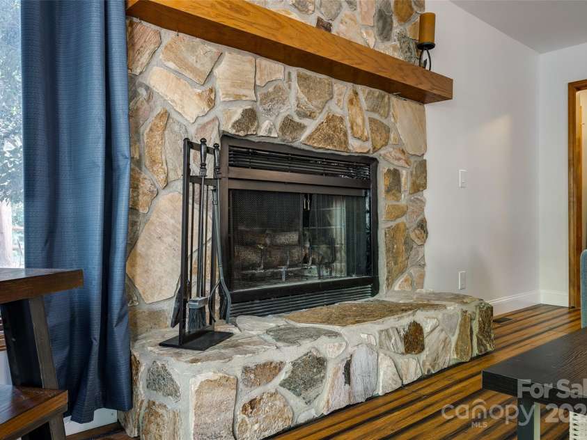 16008 Samar Court, Tega Cay, SC 29708.  MLS# CAR4195411, YatesRealty ID 2847. 
