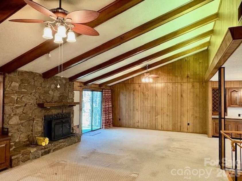 30 Brier Lane, Maggie Valley, NC 28751.  MLS# CAR4320298, YatesRealty ID 2847. Great room; another angle