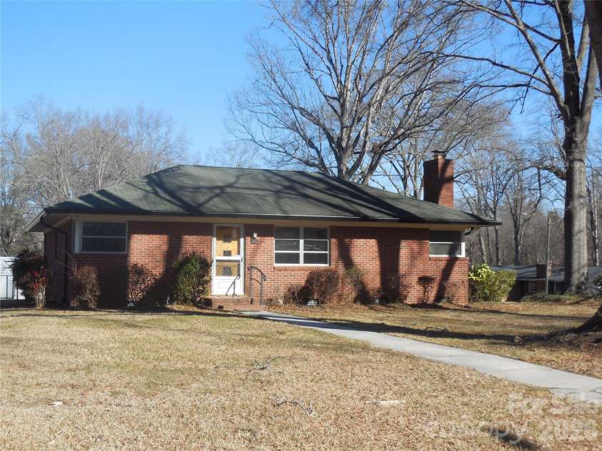 781 Denning Place, Charlotte, NC 28227.  MLS# CAR4337842, YatesRealty ID 2847. 