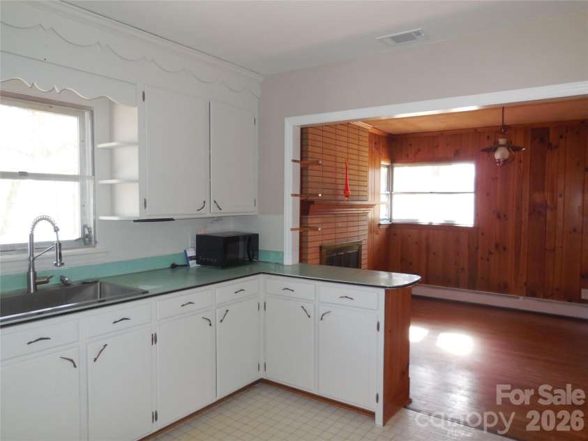 781 Denning Place, Charlotte, NC 28227.  MLS# CAR4337842, YatesRealty ID 2847. 