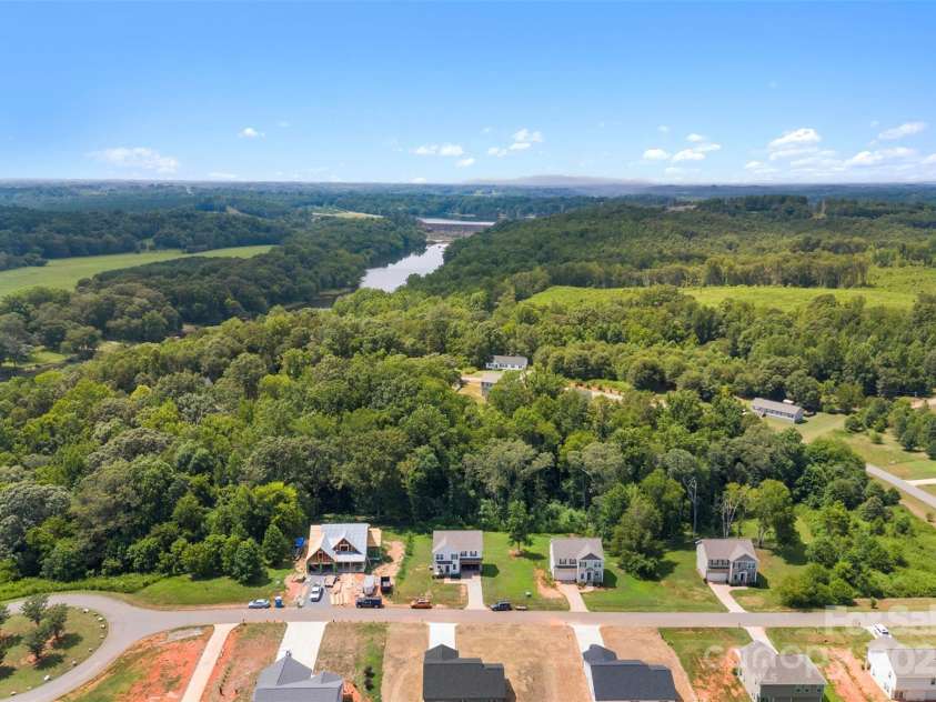 157 Pumice Drive, Statesville, NC 28625.  MLS# CAR4285099, YatesRealty ID 28470. 