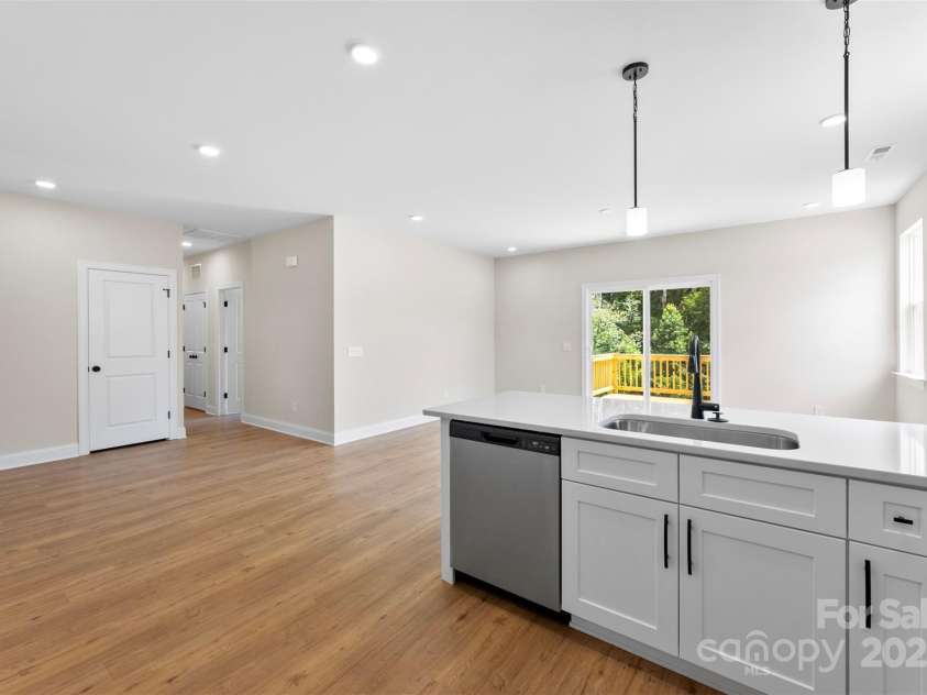 157 Pumice Drive, Statesville, NC 28625.  MLS# CAR4285099, YatesRealty ID 28470. 