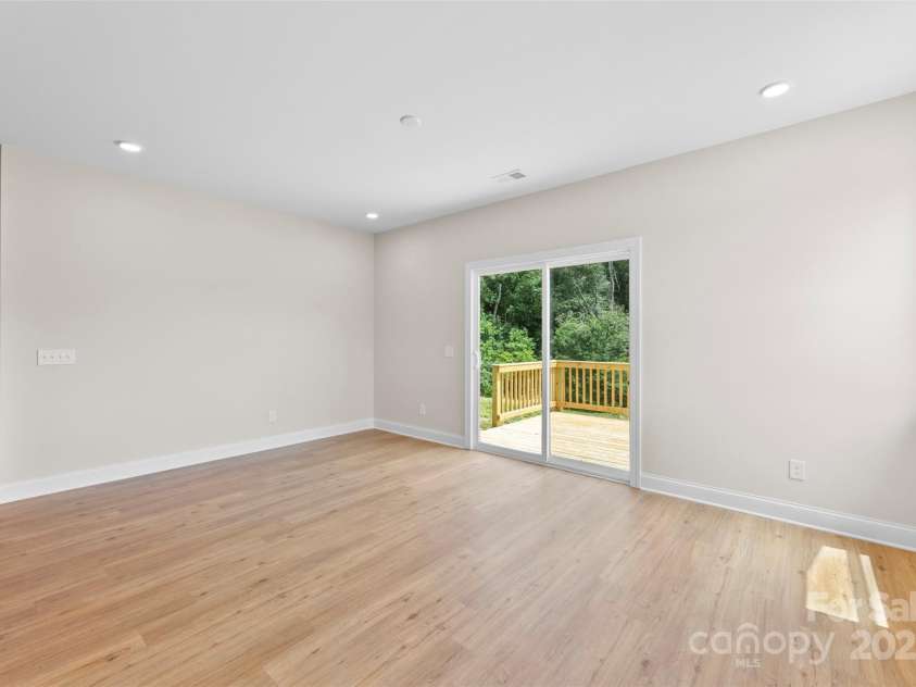 157 Pumice Drive, Statesville, NC 28625.  MLS# CAR4285099, YatesRealty ID 28470. 