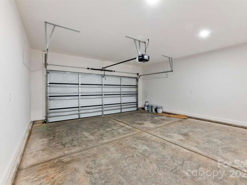 157 Pumice Drive, Statesville, NC 28625.  MLS# CAR4285099, YatesRealty ID 28470. 