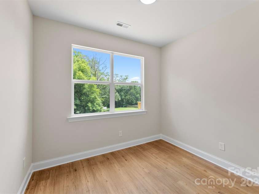 157 Pumice Drive, Statesville, NC 28625.  MLS# CAR4285099, YatesRealty ID 28470. 