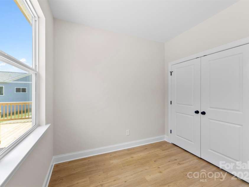 157 Pumice Drive, Statesville, NC 28625.  MLS# CAR4285099, YatesRealty ID 28470. 