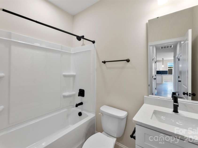 157 Pumice Drive, Statesville, NC 28625.  MLS# CAR4285099, YatesRealty ID 28470. 