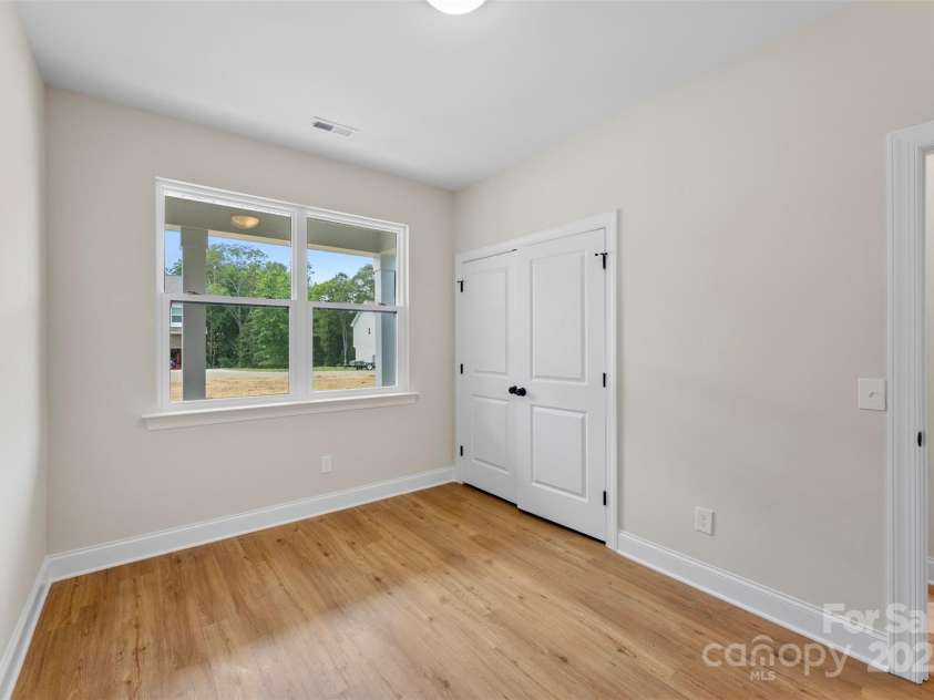 157 Pumice Drive, Statesville, NC 28625.  MLS# CAR4285099, YatesRealty ID 28470. 