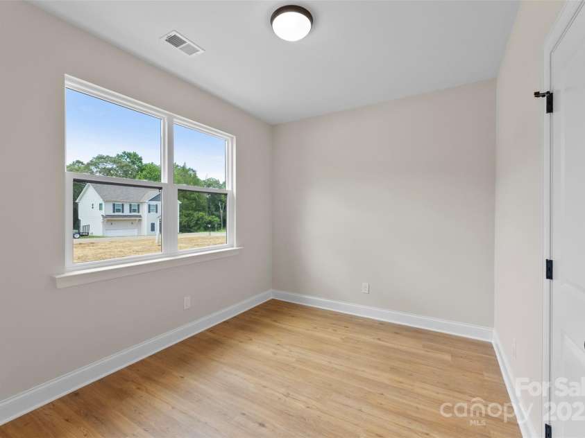 157 Pumice Drive, Statesville, NC 28625.  MLS# CAR4285099, YatesRealty ID 28470. 