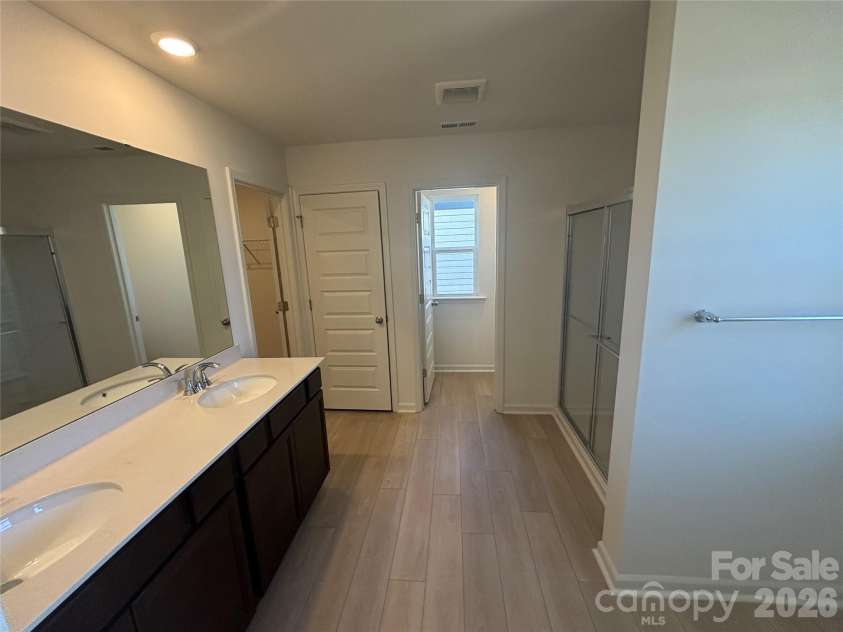 357 Roxanna Lane, York, SC 29745.  MLS# CAR4369870, YatesRealty ID 28472. 