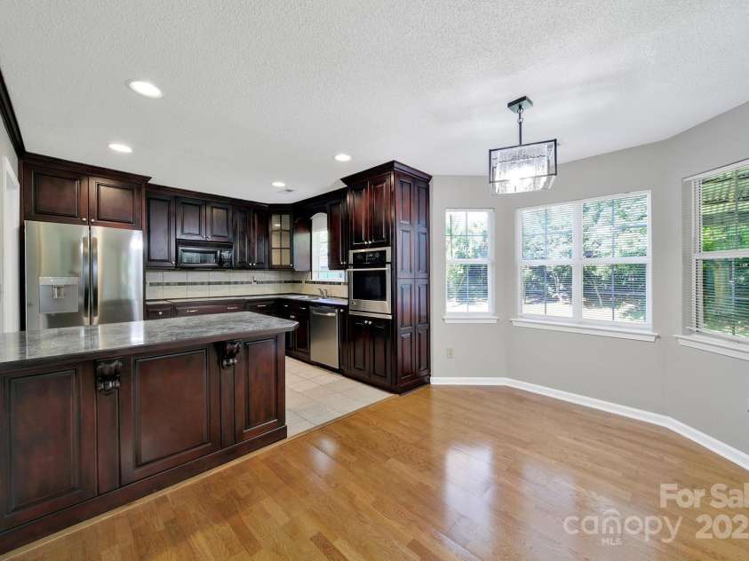 9800 Ashley Farm Drive, Matthews, NC 28105.  MLS# CAR4273252, YatesRealty ID 28472. 