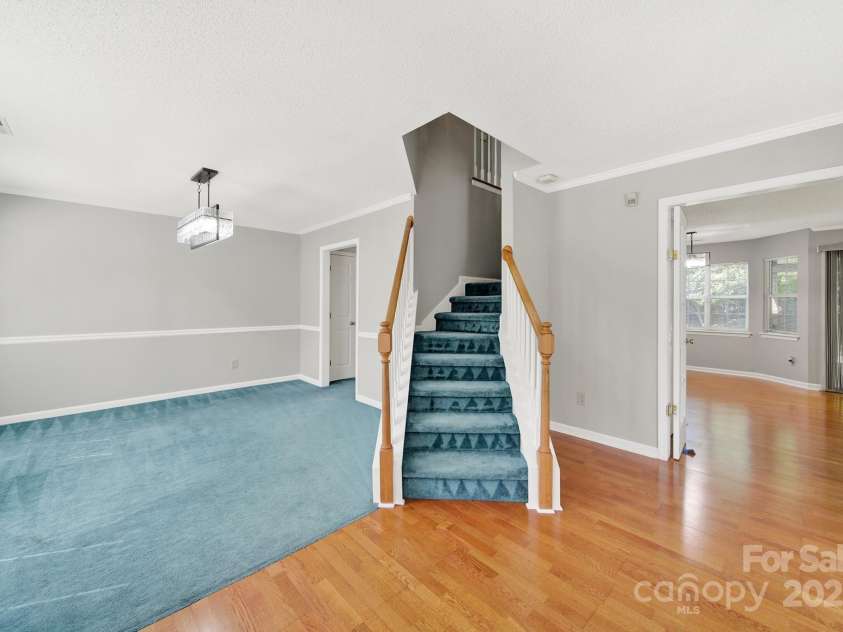 9800 Ashley Farm Drive, Matthews, NC 28105.  MLS# CAR4273252, YatesRealty ID 28472. 