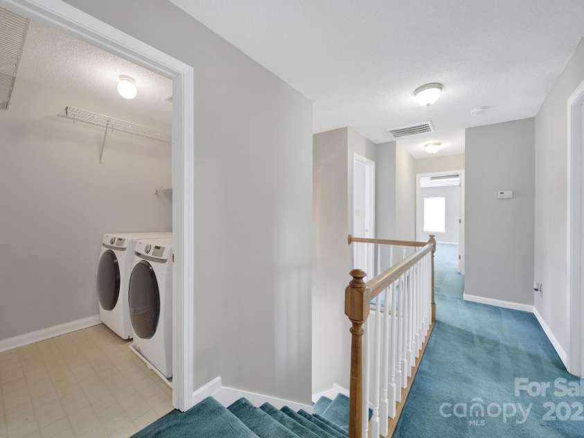 9800 Ashley Farm Drive, Matthews, NC 28105.  MLS# CAR4273252, YatesRealty ID 28472. 