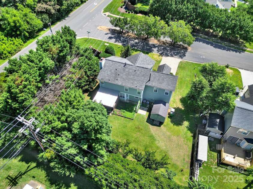 9800 Ashley Farm Drive, Matthews, NC 28105.  MLS# CAR4273252, YatesRealty ID 28472. 