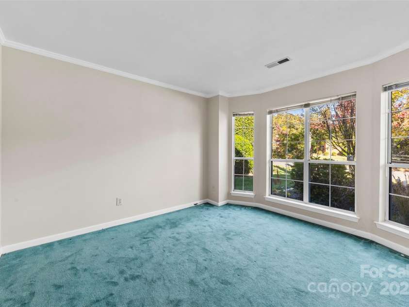 9800 Ashley Farm Drive, Matthews, NC 28105.  MLS# CAR4317793, YatesRealty ID 28472. 