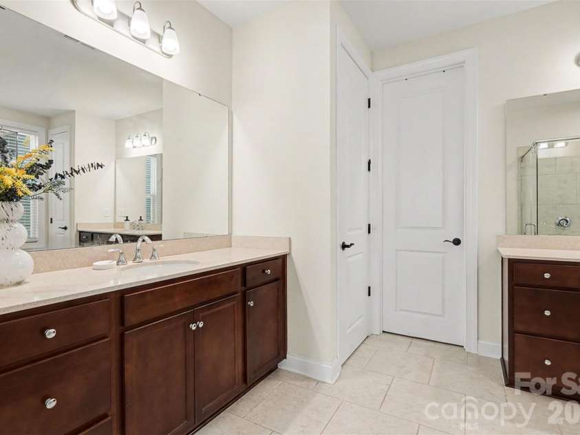 10420 Superb Lane, Charlotte, NC 28215.  MLS# CAR4369262, YatesRealty ID 28473. 