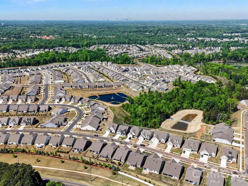 10420 Superb Lane, Charlotte, NC 28215.  MLS# CAR4369262, YatesRealty ID 28473. 