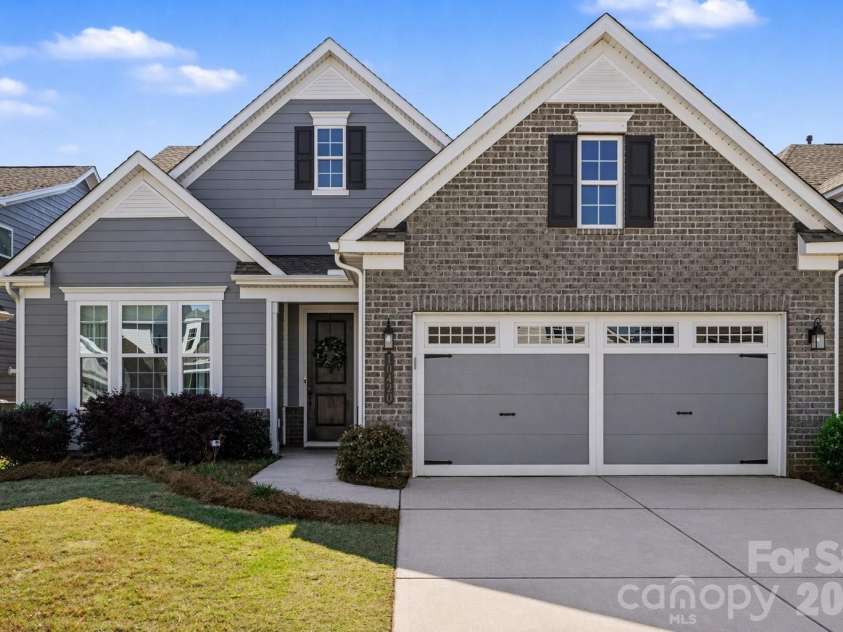 10420 Superb Lane, Charlotte, NC 28215.  MLS# CAR4369262, YatesRealty ID 28473. 
