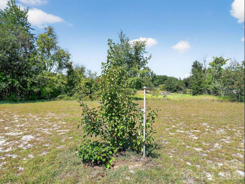 1035 Mcmillan Road, Cheraw, SC 29520.  MLS# CAR4368672, YatesRealty ID 28474. 