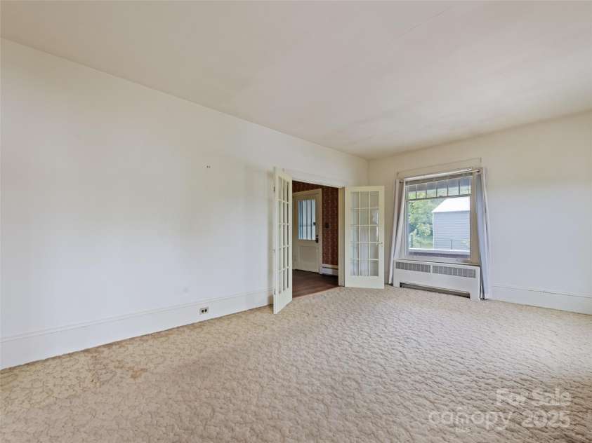 173 Wesley Street, Canton, NC 28716.  MLS# CAR4284970, YatesRealty ID 28474. 