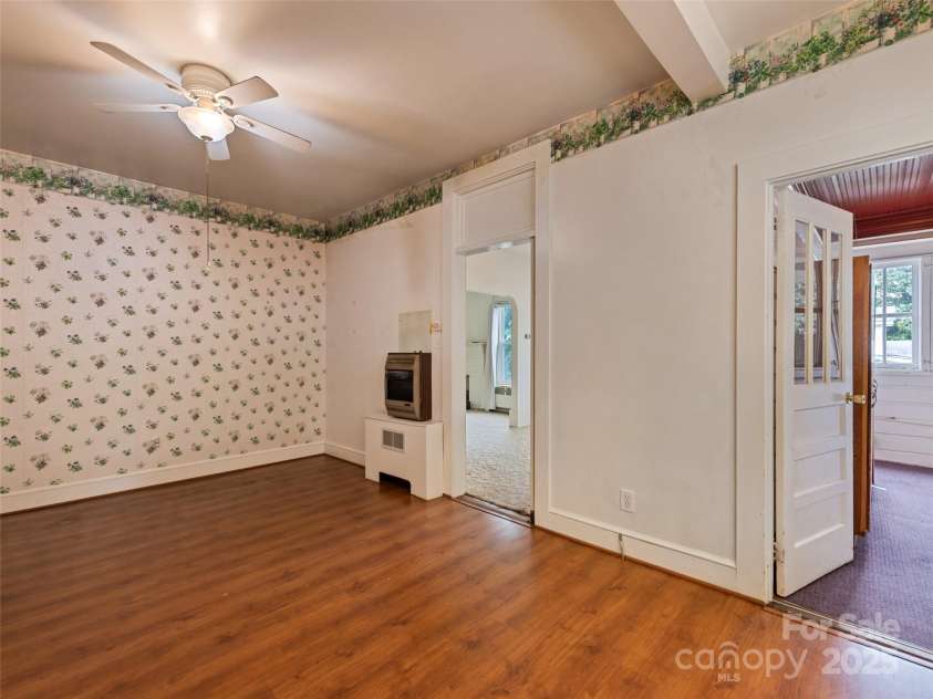 173 Wesley Street, Canton, NC 28716.  MLS# CAR4284970, YatesRealty ID 28474. 