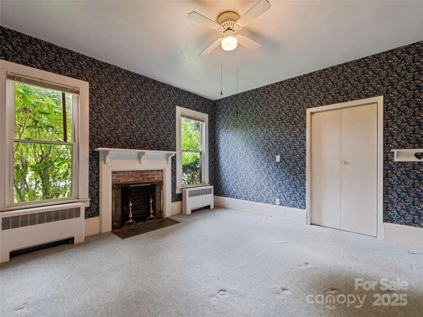 173 Wesley Street, Canton, NC 28716.  MLS# CAR4284970, YatesRealty ID 28474. 