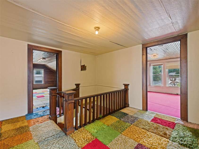 173 Wesley Street, Canton, NC 28716.  MLS# CAR4284970, YatesRealty ID 28474. 