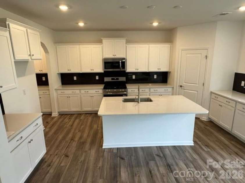 1304 Swift Lane, Belmont, NC 28012.  MLS# CAR4376019, YatesRealty ID 28475. 