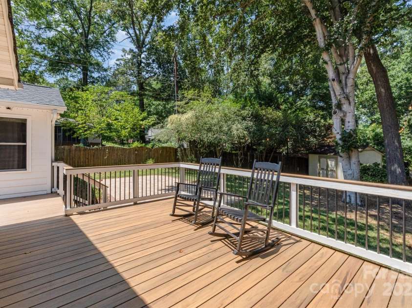 4712 Lamont Drive, Charlotte, NC 28210.  MLS# CAR4277423, YatesRealty ID 28475. Back Deck