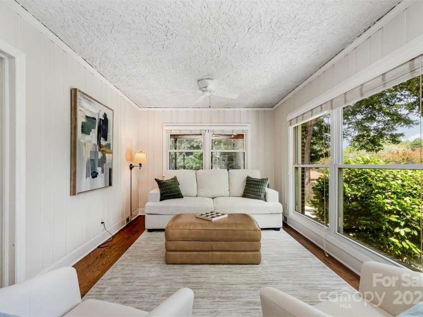4712 Lamont Drive, Charlotte, NC 28210.  MLS# CAR4277423, YatesRealty ID 28475. Family Room