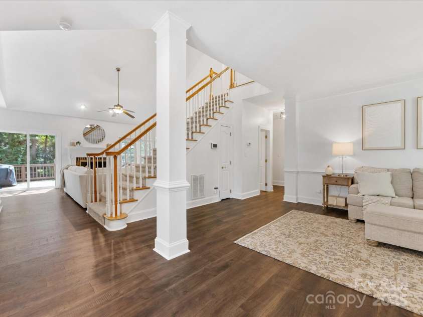 10527 Breamore Drive, Charlotte, NC 28270.  MLS# CAR4278606, YatesRealty ID 28476. 