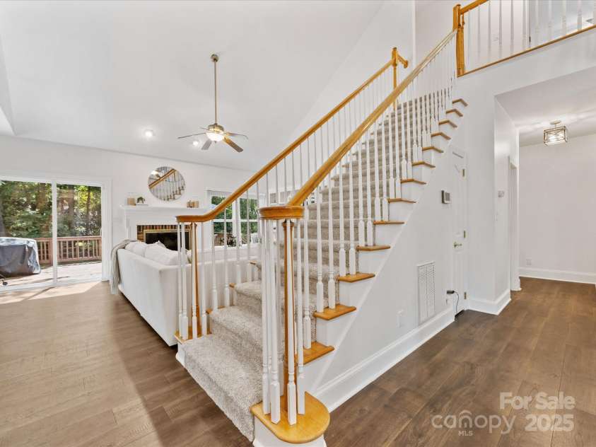 10527 Breamore Drive, Charlotte, NC 28270.  MLS# CAR4278606, YatesRealty ID 28476. 