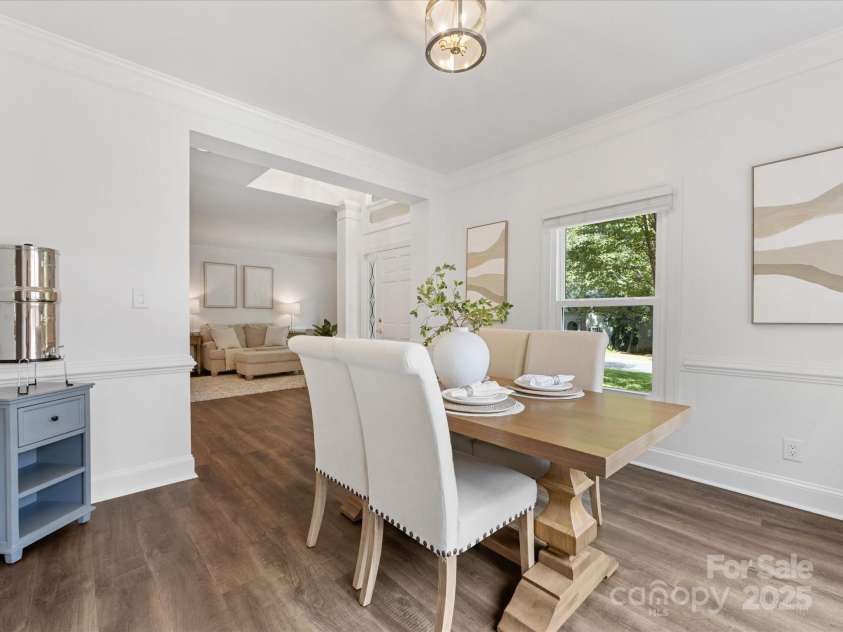 10527 Breamore Drive, Charlotte, NC 28270.  MLS# CAR4278606, YatesRealty ID 28476. 
