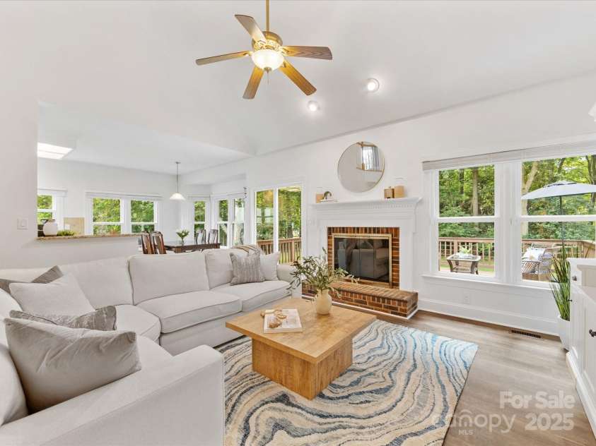 10527 Breamore Drive, Charlotte, NC 28270.  MLS# CAR4278606, YatesRealty ID 28476. 