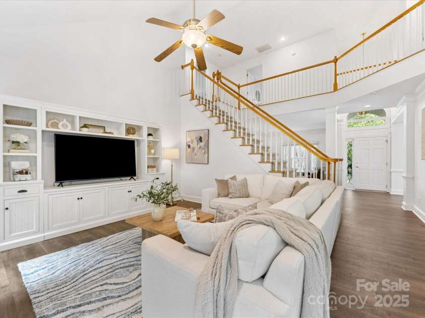 10527 Breamore Drive, Charlotte, NC 28270.  MLS# CAR4278606, YatesRealty ID 28476. 
