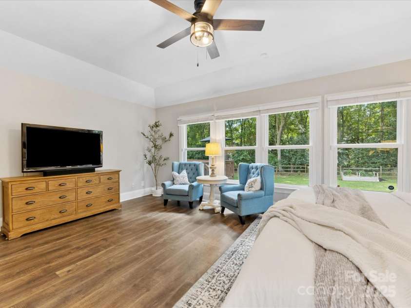 10527 Breamore Drive, Charlotte, NC 28270.  MLS# CAR4278606, YatesRealty ID 28476. 