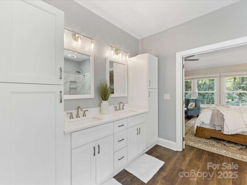 10527 Breamore Drive, Charlotte, NC 28270.  MLS# CAR4278606, YatesRealty ID 28476. 