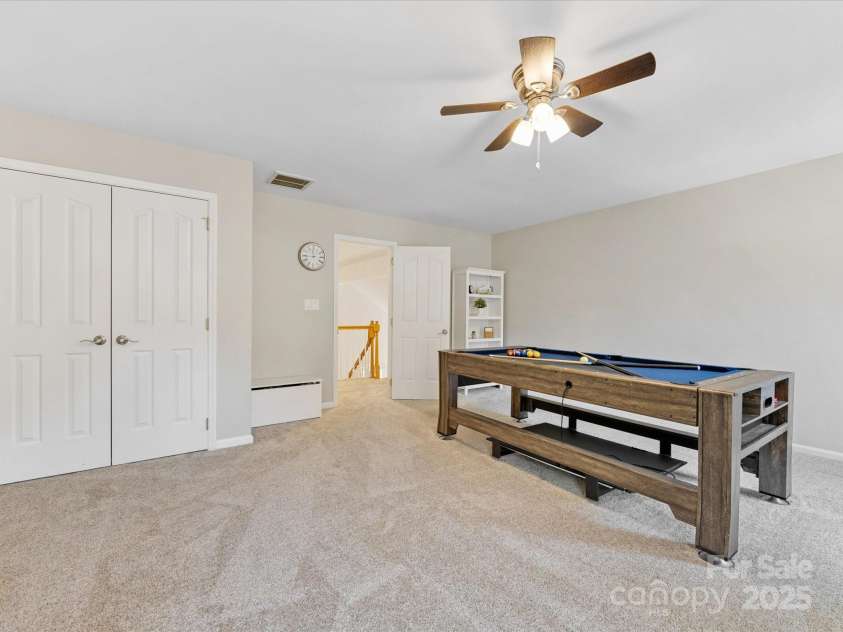 10527 Breamore Drive, Charlotte, NC 28270.  MLS# CAR4278606, YatesRealty ID 28476. 