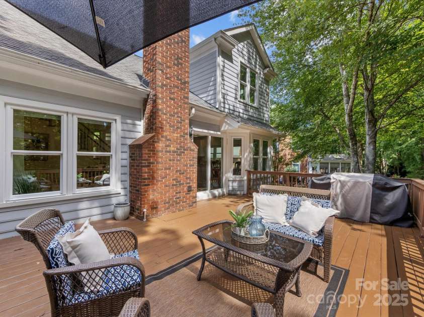 10527 Breamore Drive, Charlotte, NC 28270.  MLS# CAR4278606, YatesRealty ID 28476. 