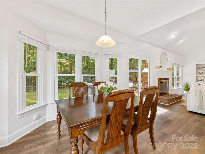 10527 Breamore Drive, Charlotte, NC 28270.  MLS# CAR4309415, YatesRealty ID 28476. 