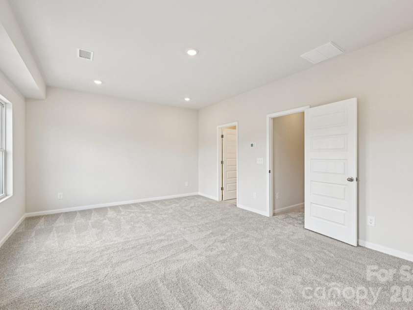 2517 Ruby Dixon Crossing Drive, Gastonia, NC 28056.  MLS# CAR4387669, YatesRealty ID 28476. 