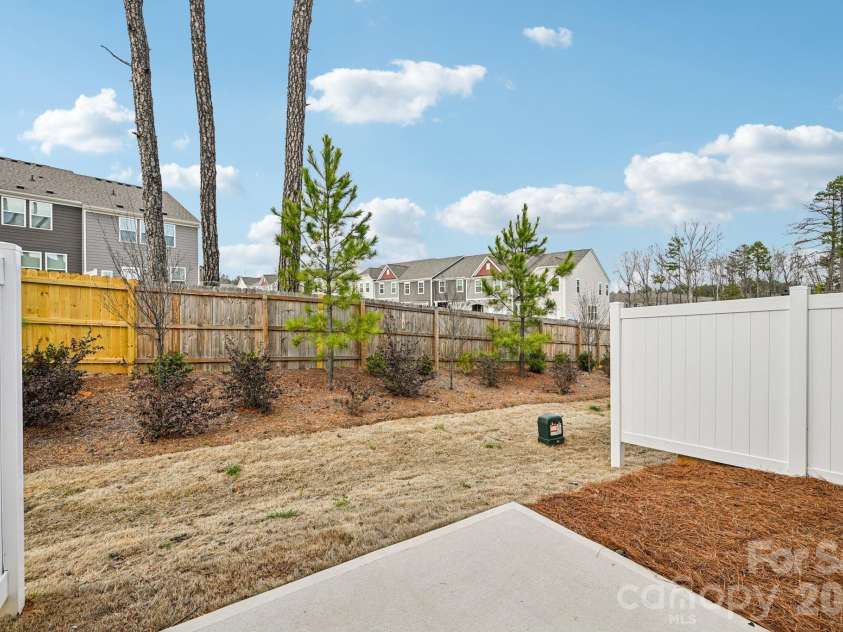 2517 Ruby Dixon Crossing Drive, Gastonia, NC 28056.  MLS# CAR4387669, YatesRealty ID 28476. 