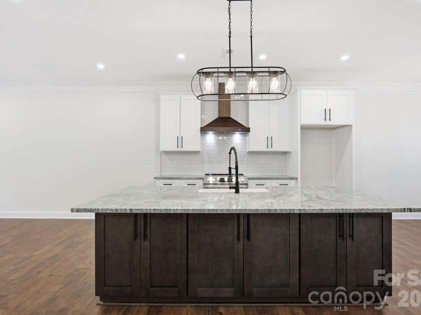 319 Lake Farm Drive, Salisbury, NC 28146.  MLS# CAR4383529, YatesRealty ID 28478. 
