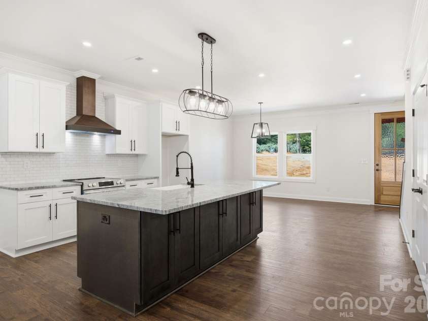 319 Lake Farm Drive, Salisbury, NC 28146.  MLS# CAR4383529, YatesRealty ID 28478. 